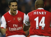 开云下载-哈利伯顿爆发撕裂防线，开拓者强势晋级暗藏隐忧，马刺重建路在何方？