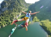 开云官网-吉林队碾压浙江队，布伦森刷新纪录，一场比赛，两种传奇