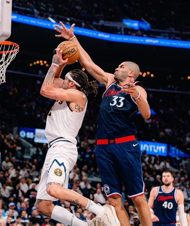 澳大利亚男篮轻取菲律宾男篮，巴图姆爆发神勇的简单介绍