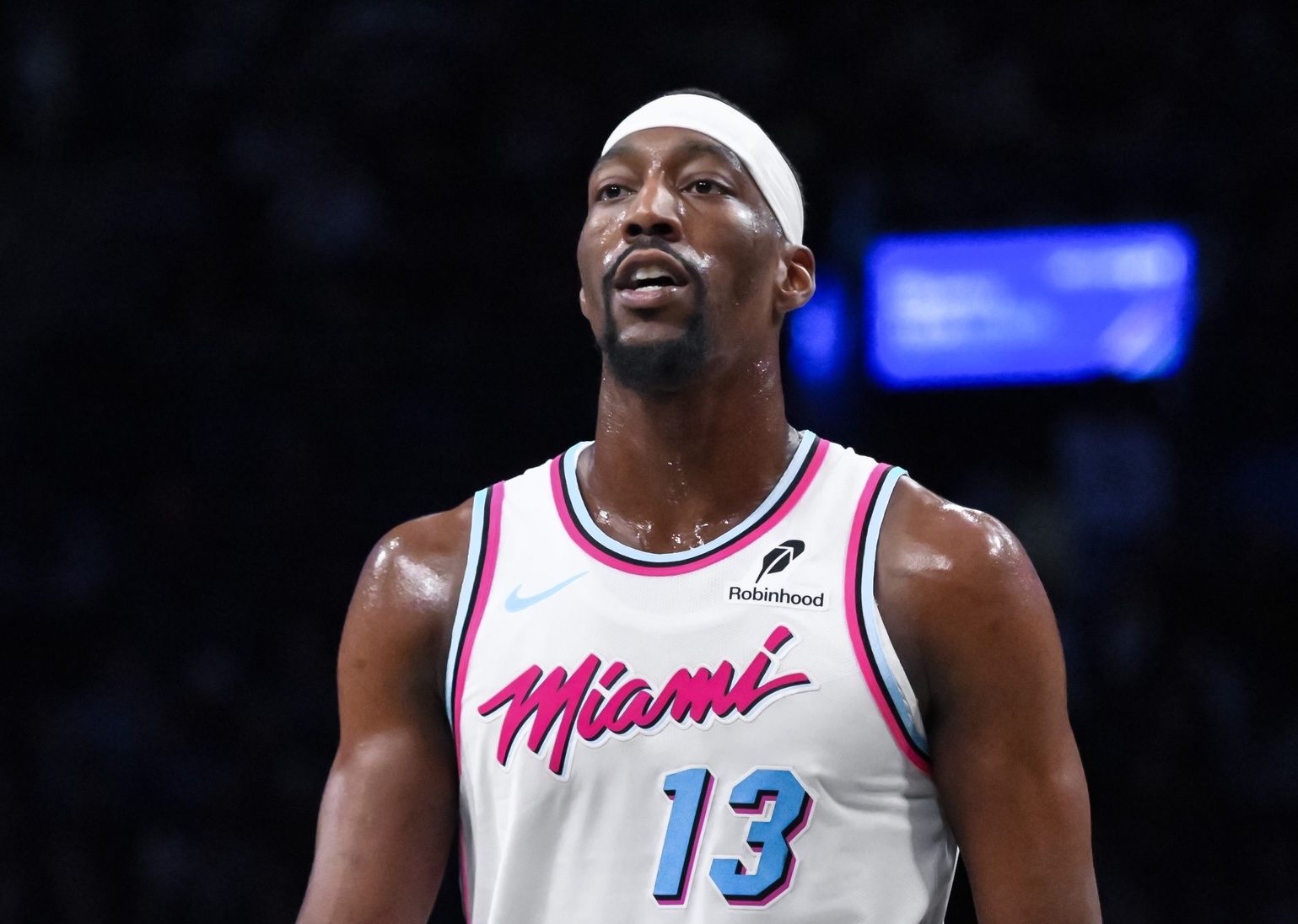 黄蜂碾压勇士，阿德巴约惊艳世界