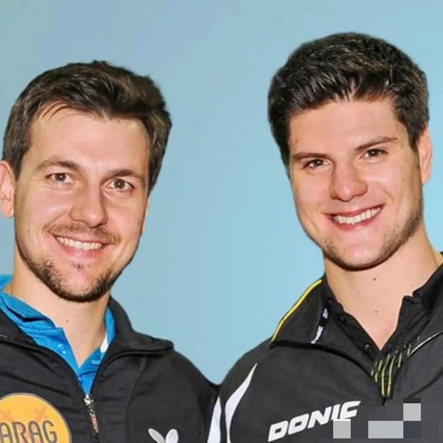 日本乒乓球队完胜英国乒乓球队，奥恰洛夫完成帽子戏法