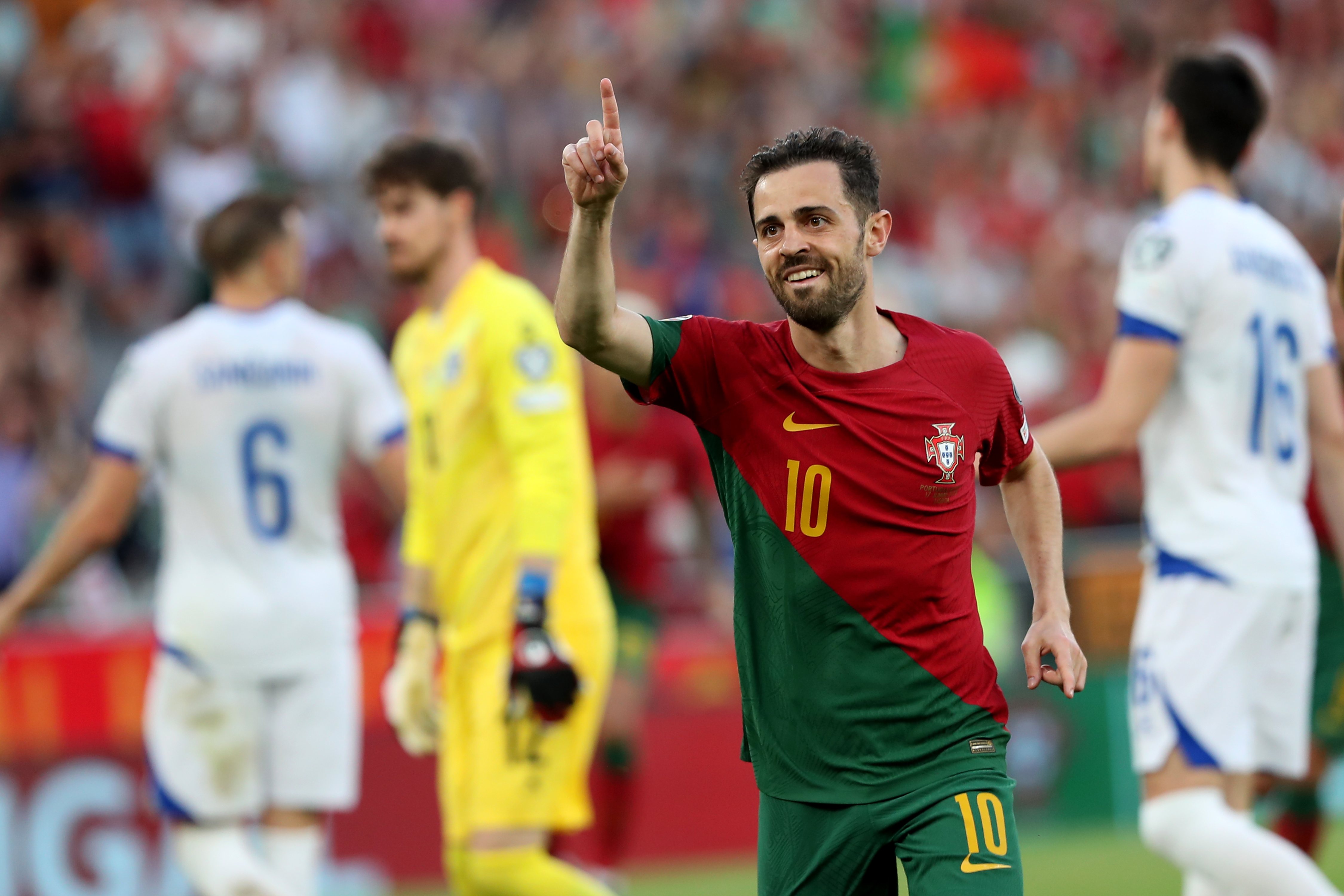 波黑挑战俄罗斯，搏击欧洲杯资格的简单介绍