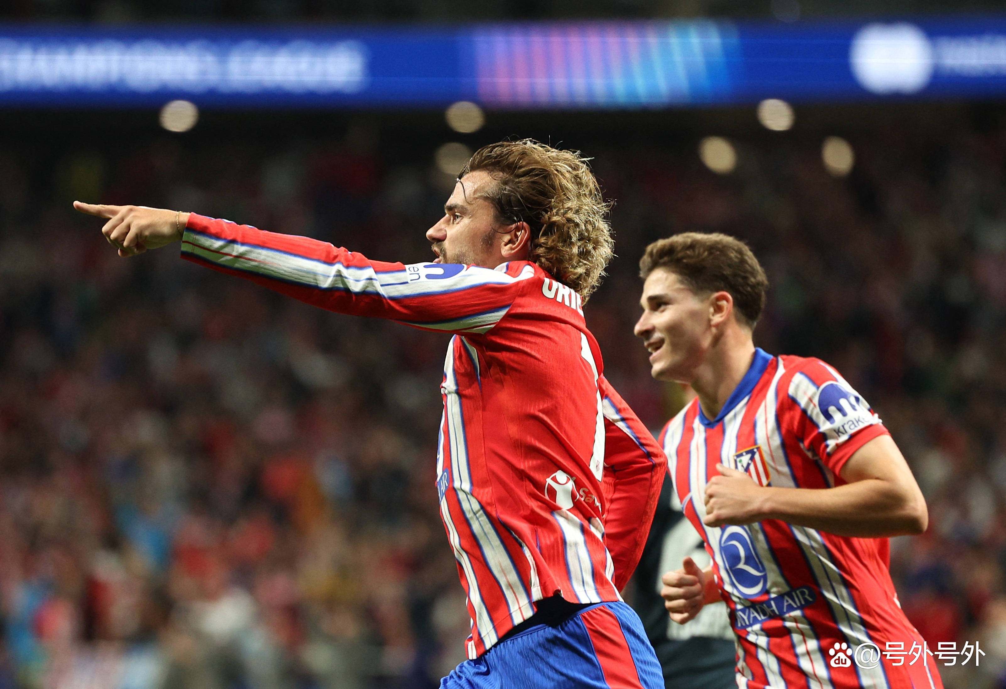 包含欧预赛:巴拿马队意外冲顶,闯入强心区的词条 包含欧预赛:巴拿马队意外冲顶,闯入强心区的词条