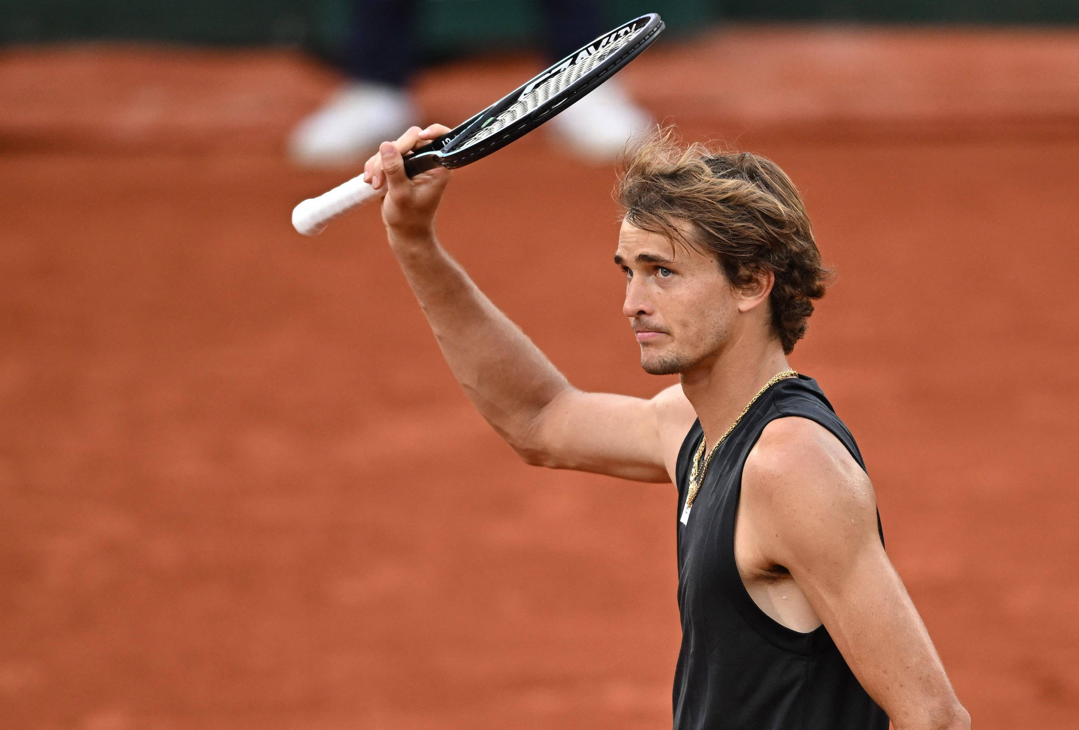 世界网球队鏖战法国网球队，兹维列夫完成帽子戏法的简单介绍