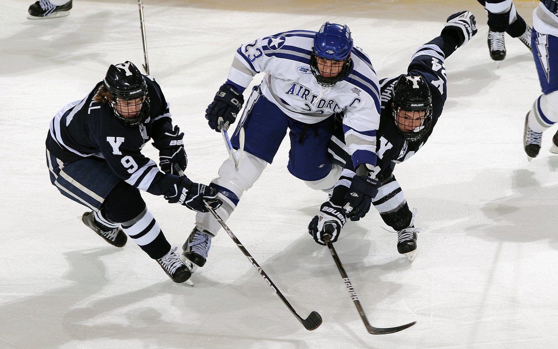 切特·霍姆格伦，当独角兽的角刺穿明尼苏达的钢铁森林
